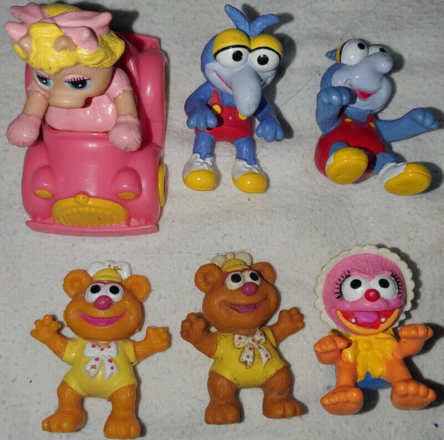 Vintage Muppets 3 Books & Baby Toys - Miss Piggy, Gonzo, Fozzie - photo 2