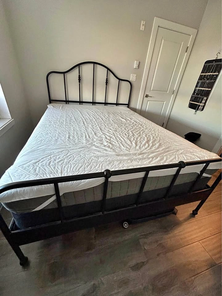 IKEA SAGSTUA Queen Bed Frame – Black - photo 2