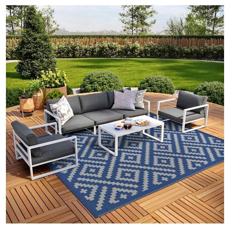 Brand new 8x10 Outdoor Rug – Waterproof Camping Mat