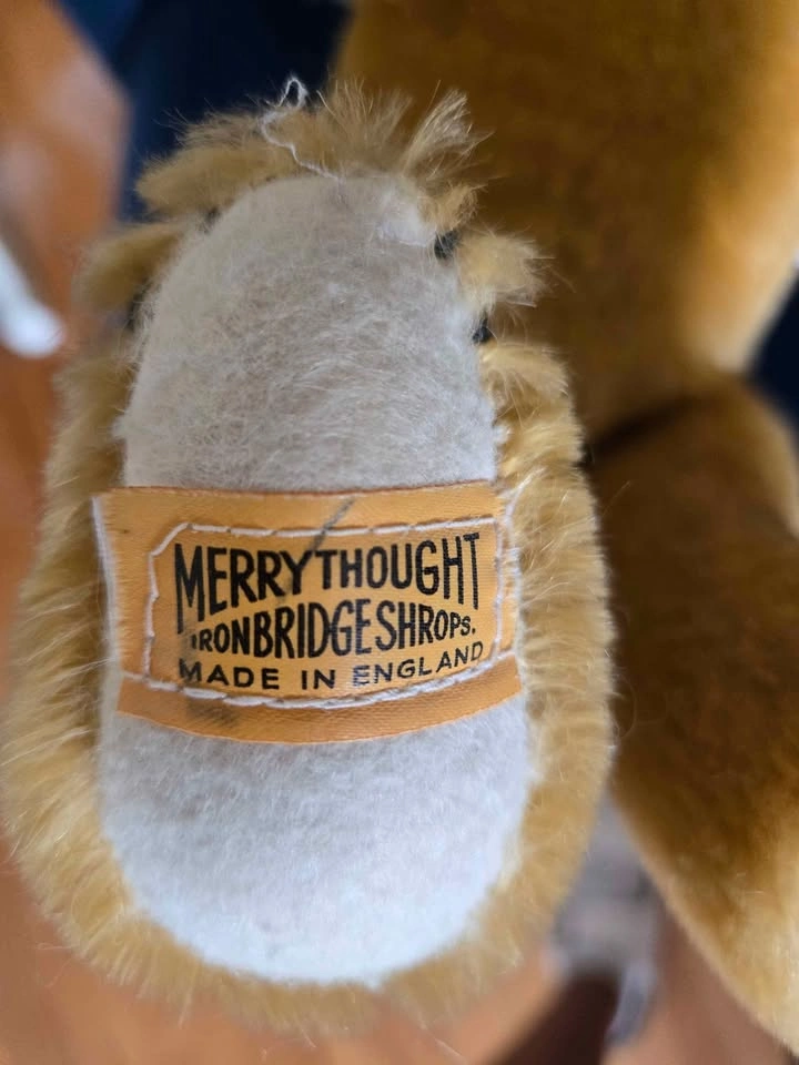 Vintage Merrythought Golden Mohair Teddy Bear - photo 2