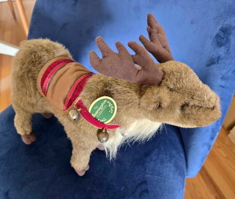 Bearington Collection "Bell V. Deer" Retired Christmas Reindeer