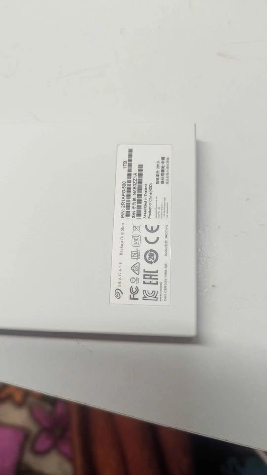 Seagate Backup Plus Slim 1TB External Hard Drive - photo 2