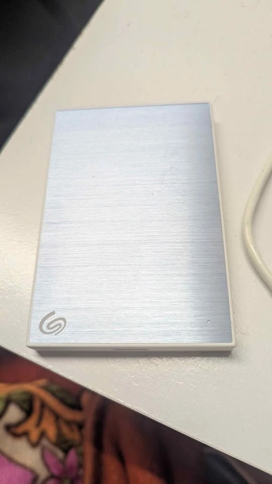 Seagate Backup Plus Slim 1TB External Hard Drive - photo 4