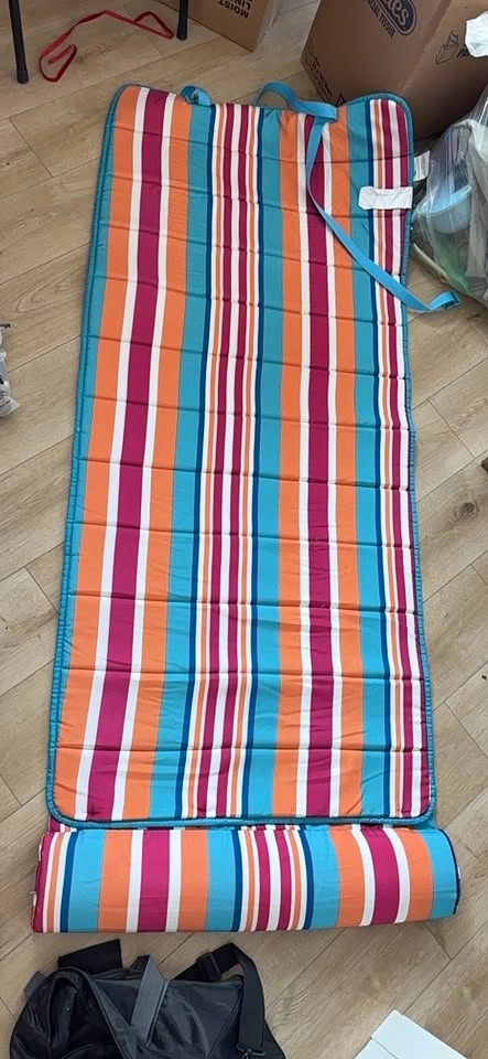 Roll-up Beach Mat with Memory Foam Pillow