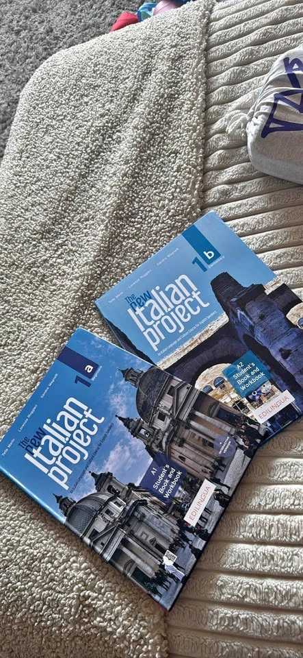 The New Italian Project 1a and 1b Student's Book and Workbook Se