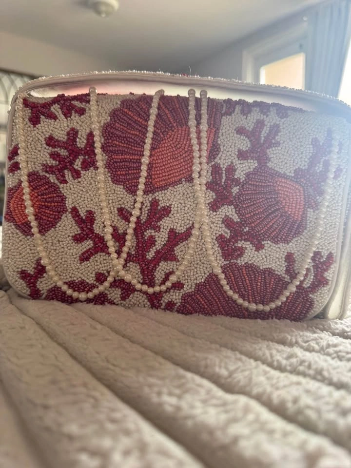 Hand beaded shell and pearl bag (retails $350) - photo 2