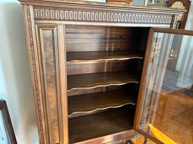 Antique 1920s Jacobean Revival Walnut China Cabinet - photo 5