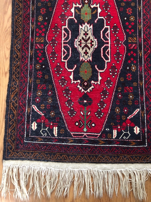 Hand-Woven Traditional Area Rug - photo 4