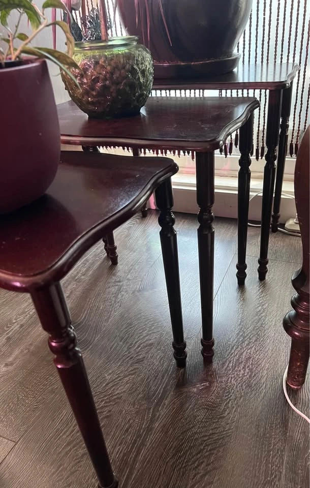 Super Cute & Petite Vintage Inspired Nesting Tables - photo 3