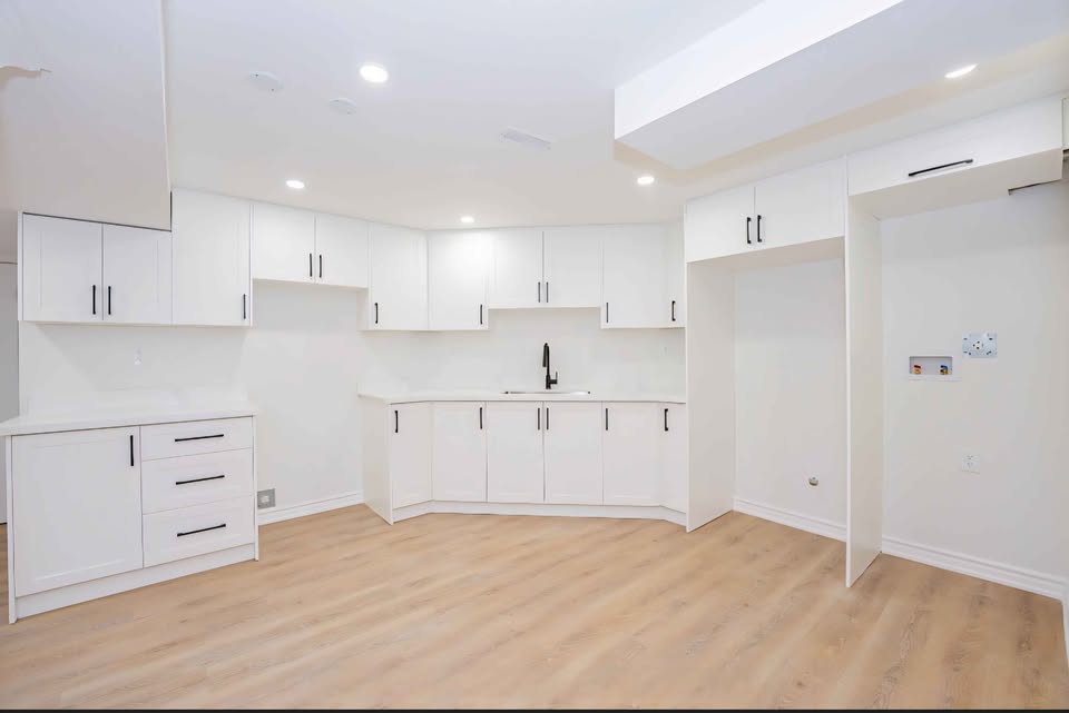 2 Beds 1 Bath - Apartment - photo 4