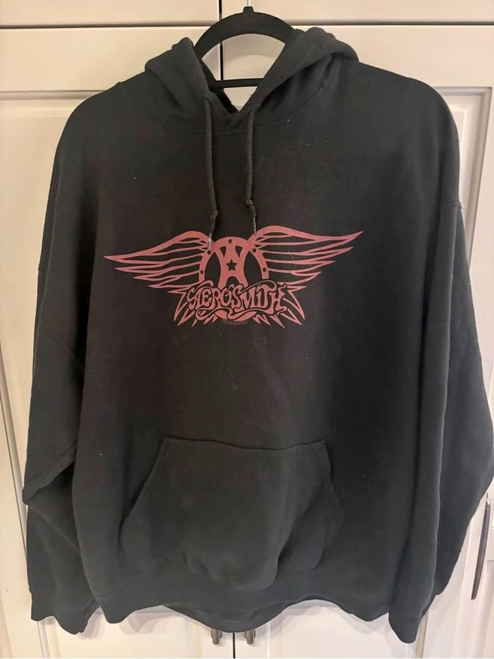 Aerosmith classic wing logo black pullover hoodie