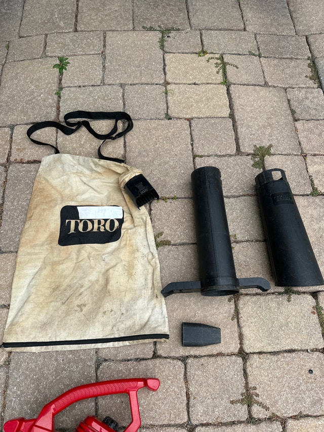 Toro Ultra Blower Vac (Model 51619), corded electric 3-in-1 - photo 5