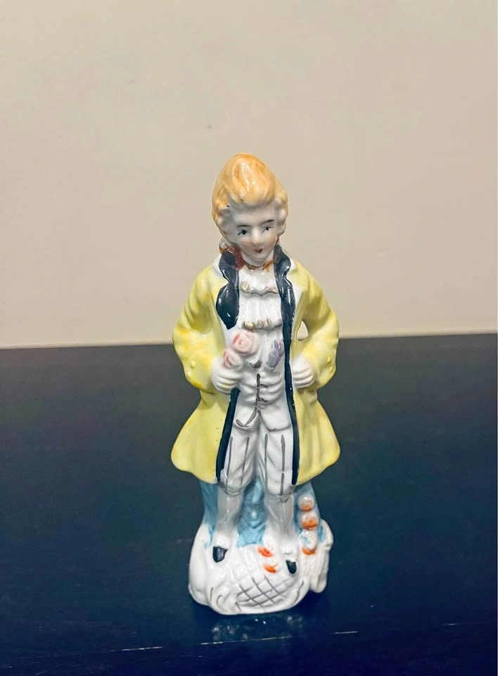 Vintage Made in Japan Figurine Colonial Man