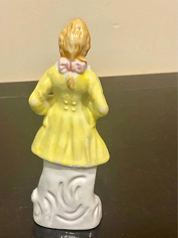 Vintage Made in Japan Figurine Colonial Man - photo 3