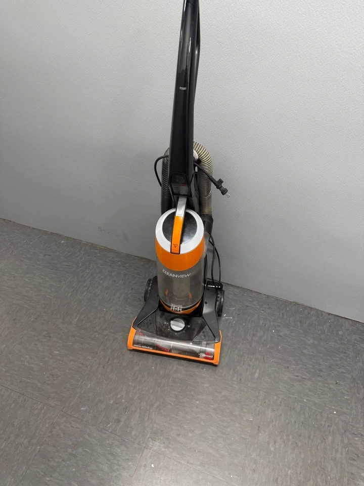 Cleanview Bissel upright vacuum - photo 5