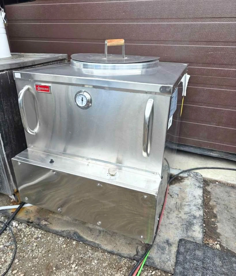 Omcan 32" x 32" Natural Gas Tandoor Oven For Sale - photo 2