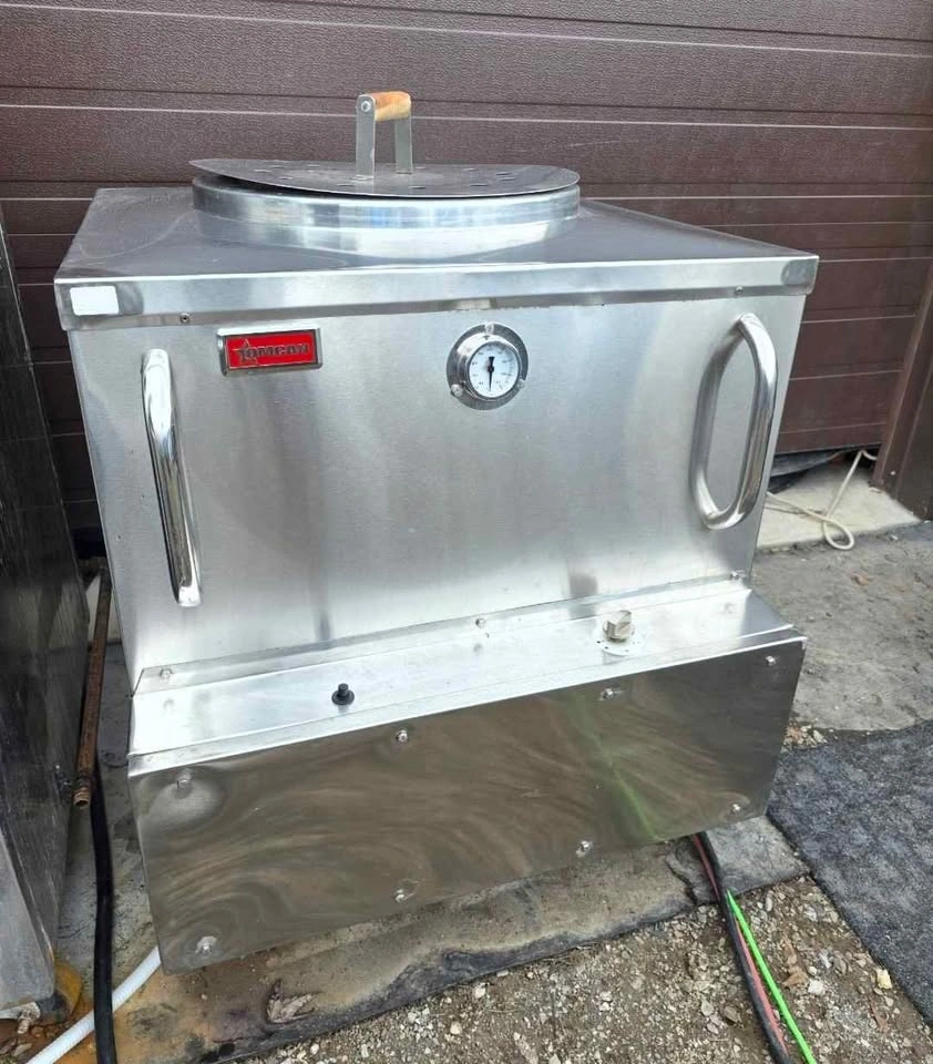 Omcan 32" x 32" Natural Gas Tandoor Oven For Sale - photo 3