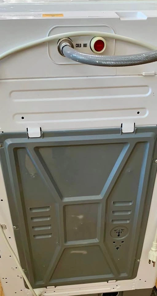 Comfee Portable Washing Machine – Like New - photo 2