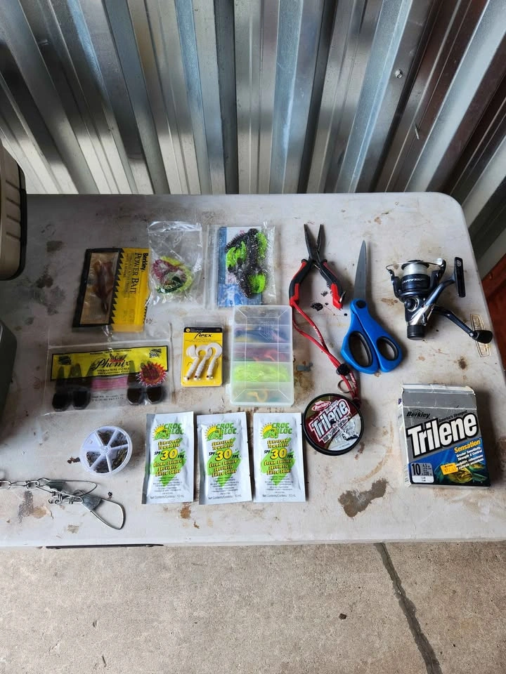 🇨🇦  Bass fishing tackle box - photo 4