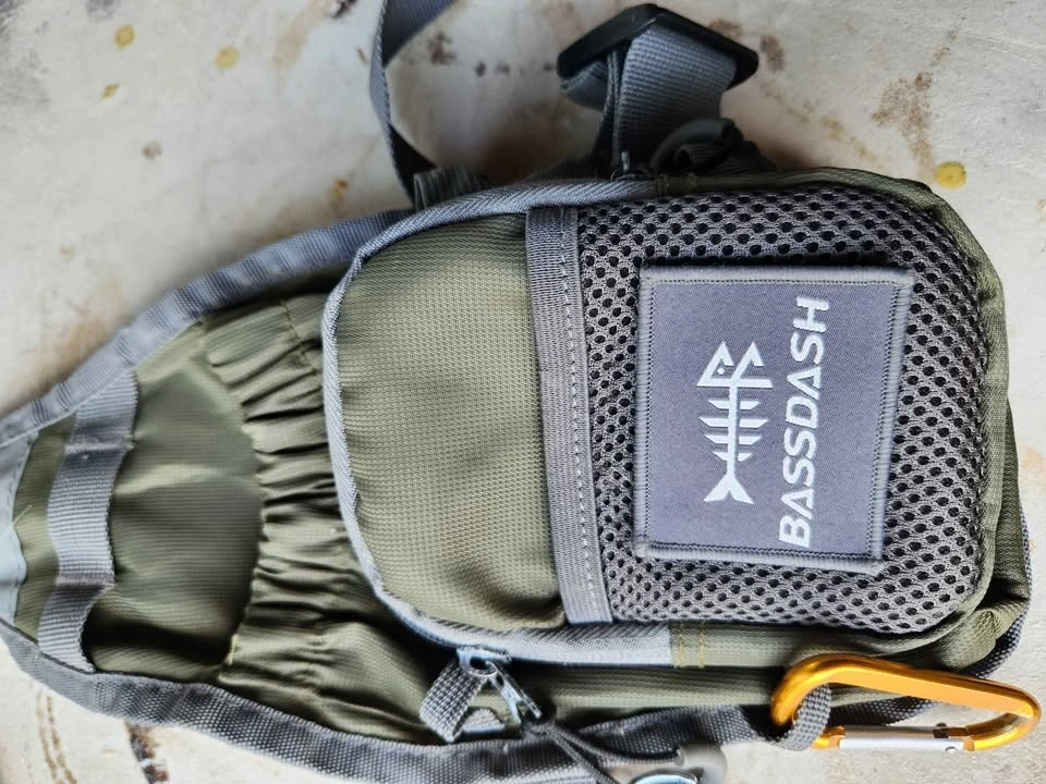 🇨🇦  Fly Fishing gear and vest - photo 2