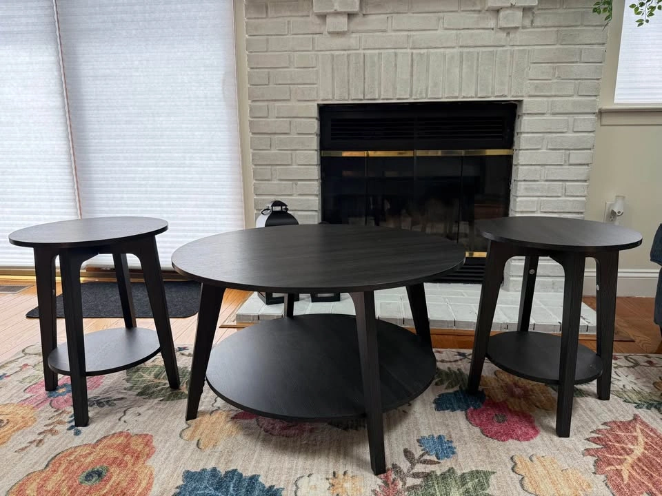 Coffee table with end tables - photo 2