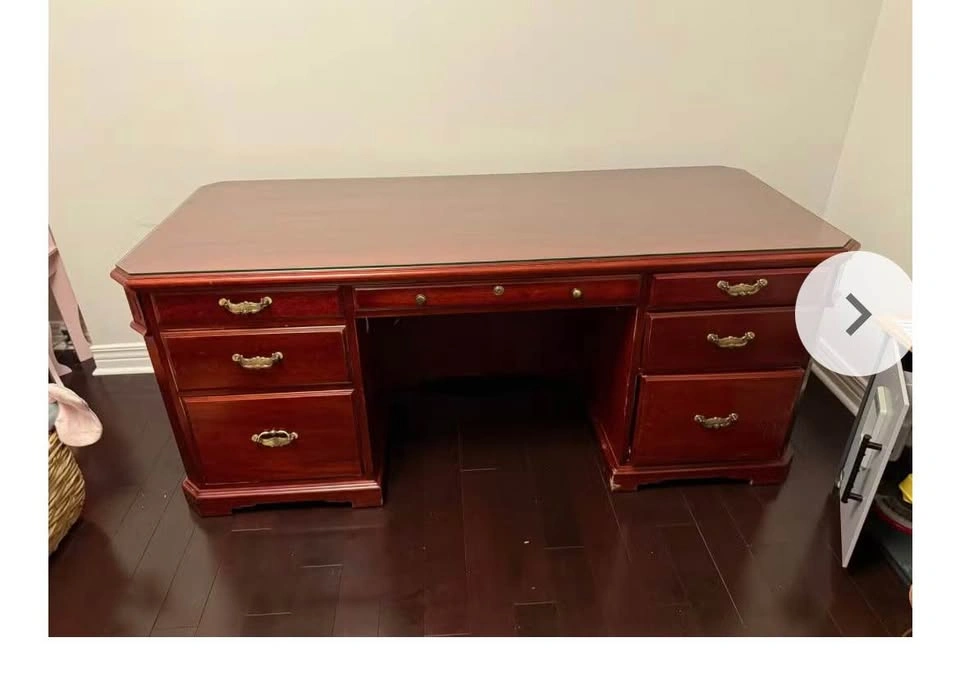 Traditional Executive Desk with Glass Protective Top - photo 3