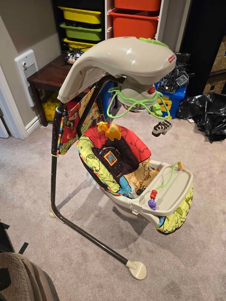 Fisher-Price Luv U Zoo Cradle 'n Swing - photo 2