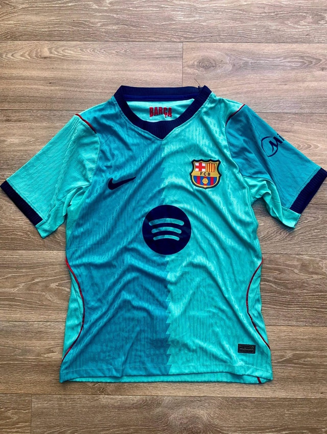 Barcelona 26/27 Season Player/Stadium Version Replica Kits - photo 4