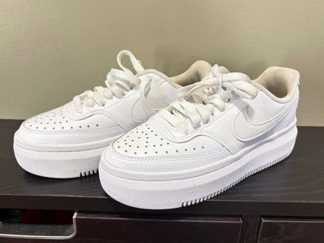 Nike Women's Court Vision Alta Shoes size 6 - photo 2