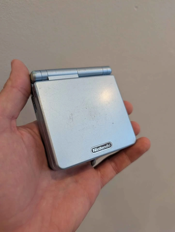 GameBoy Advance SP - AGS-101 - Pearl Blue - photo 2