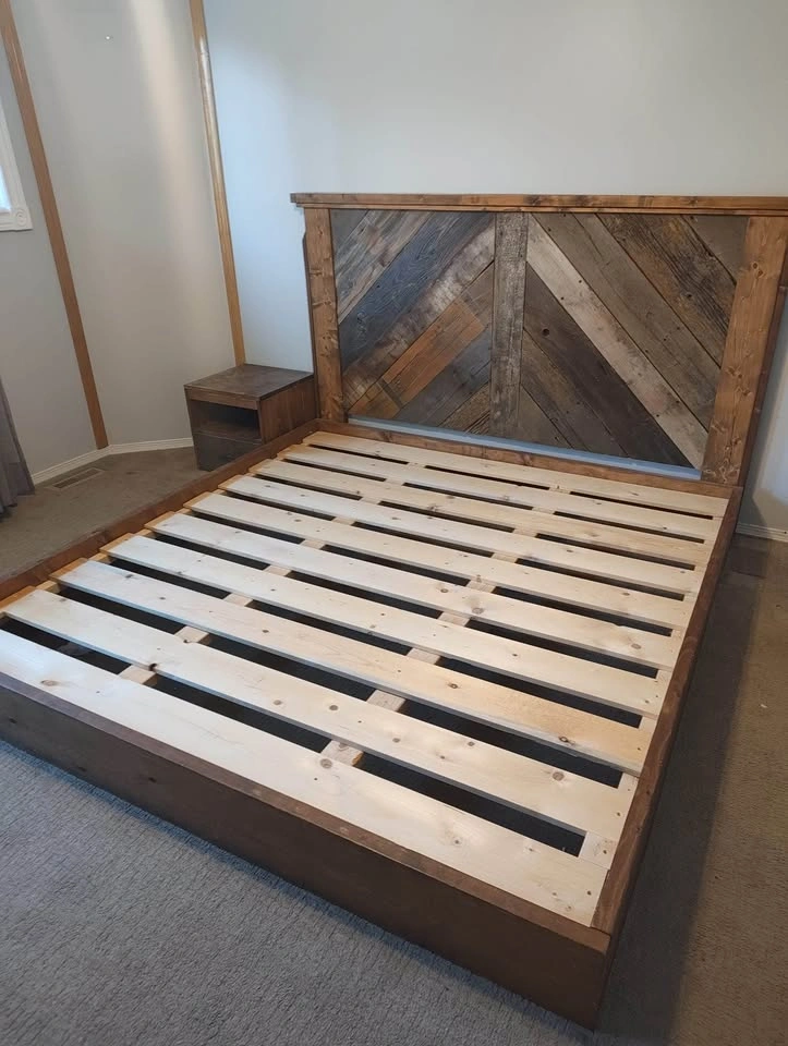 Barn Rustic Wood King Bed + 2 Side Boxes - photo 3