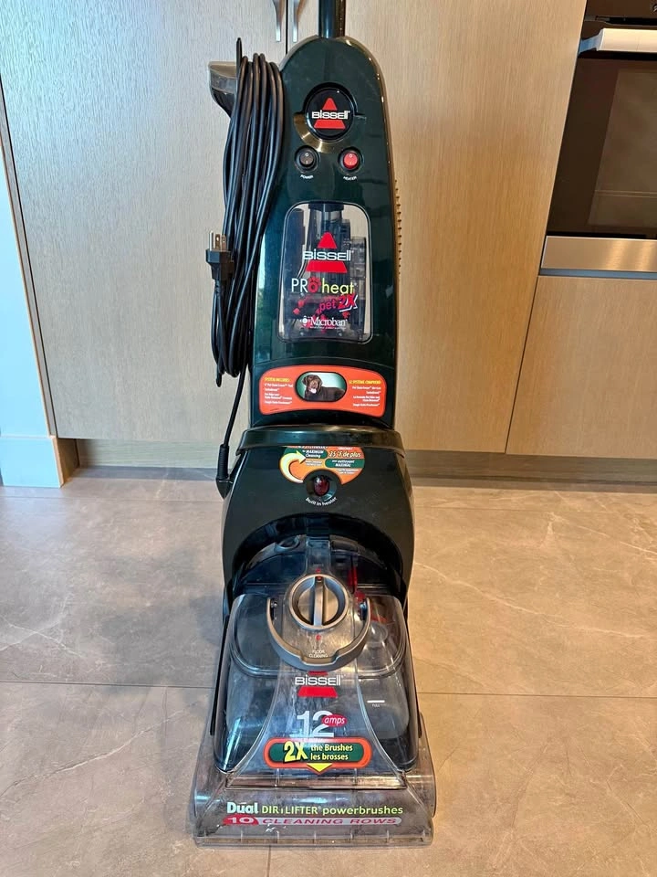 Bissel Pro Heat carpet vacuum