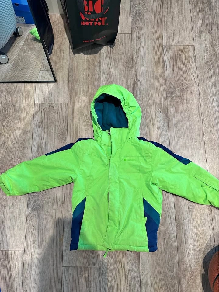 Kids Mountain Warehouse Snow Jacket – Size 5-6