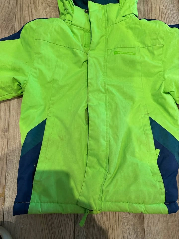 Kids Mountain Warehouse Snow Jacket – Size 5-6 - photo 2