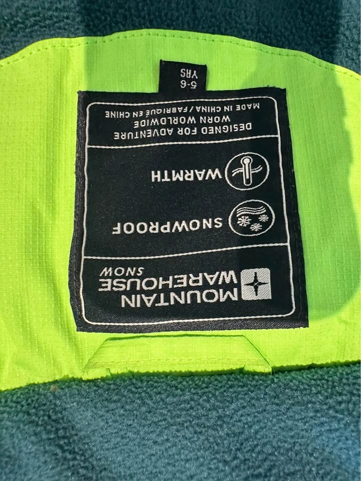 Kids Mountain Warehouse Snow Jacket – Size 5-6 - photo 3