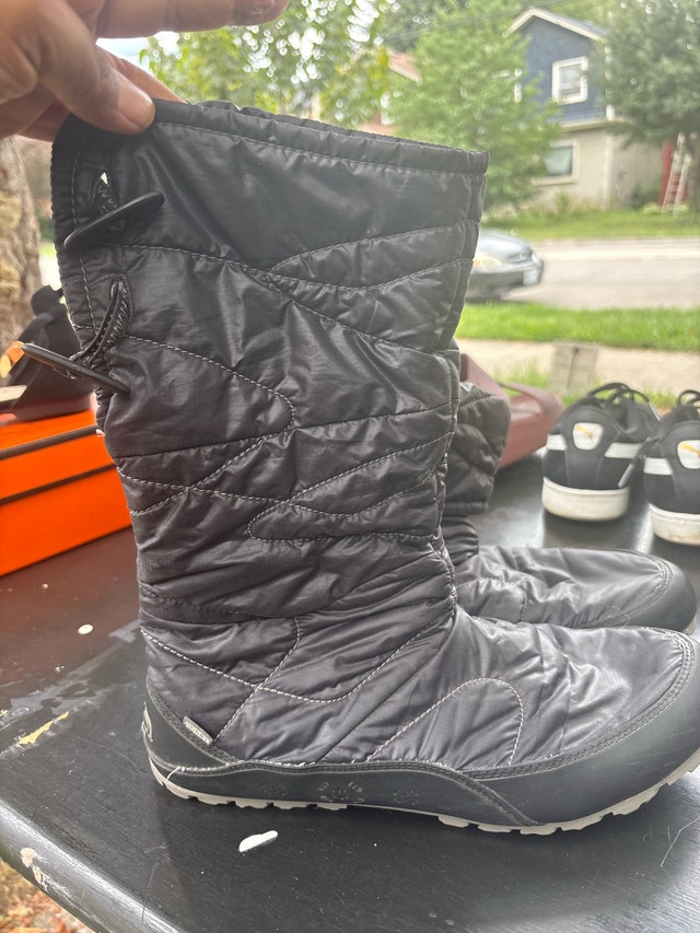 Merrell Winter Boots size 10