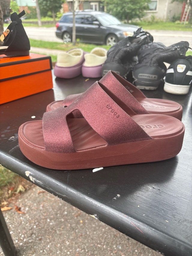 Crocs Platform Sandals size 9