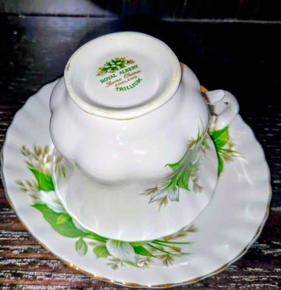 2 Royal Albert tea sets - photo 4