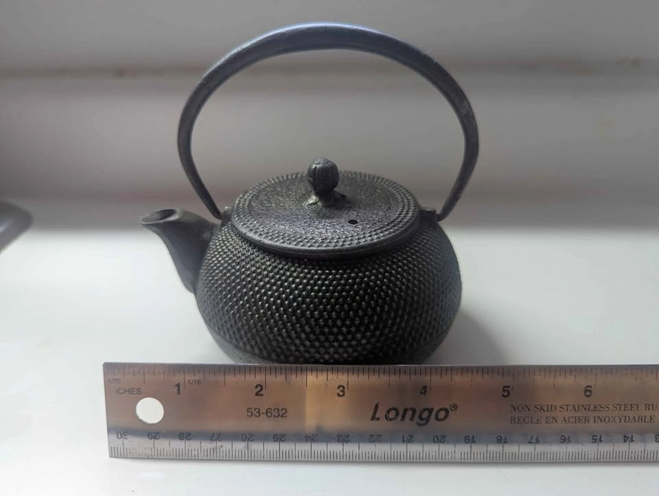 Small cast iron teapot - photo 2