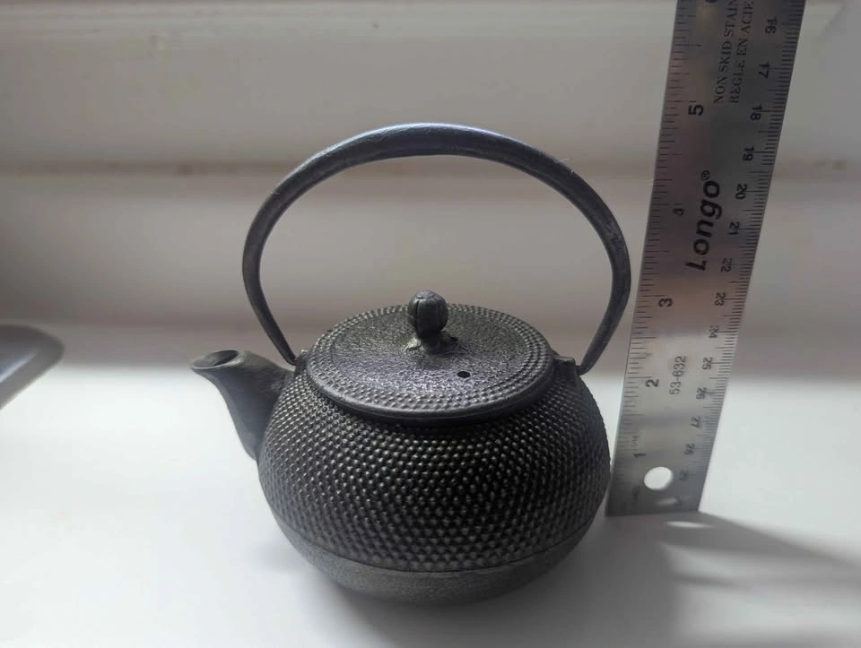 Small cast iron teapot - photo 3