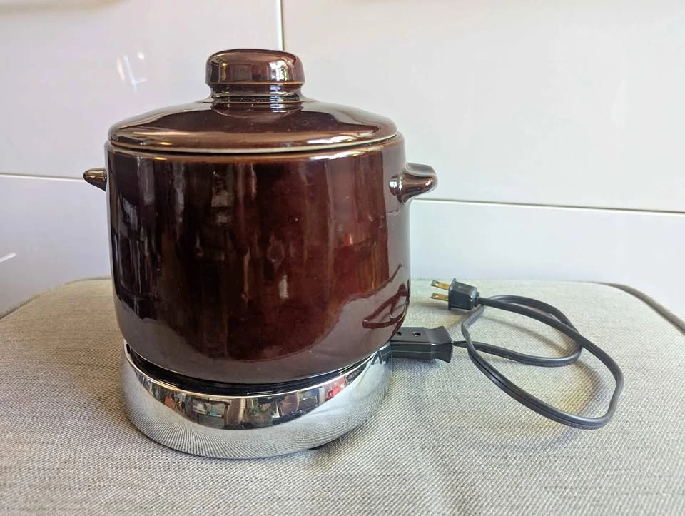 West Bend bean pot and heat plate