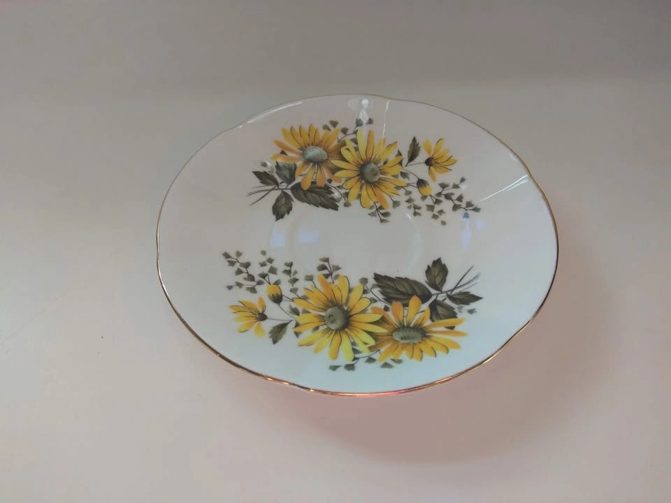 English bone china Teacup and Saucer - photo 3