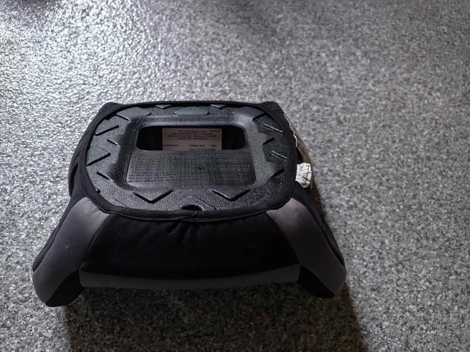Cosco Backless Booster Seat - photo 2