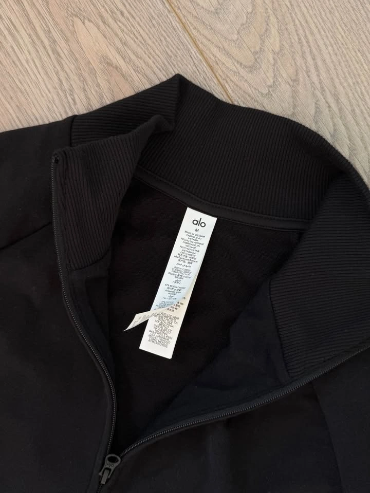 Alo Yoga Black Renown Cropped Jacket - photo 5