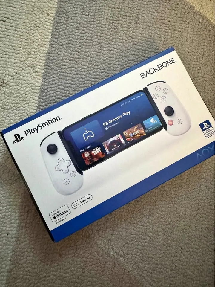 Playstation Back Bone iPhone - WHITE thumbnail