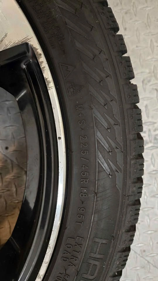 Touren Wheels with Nokian 225/45R18 Tires - photo 4