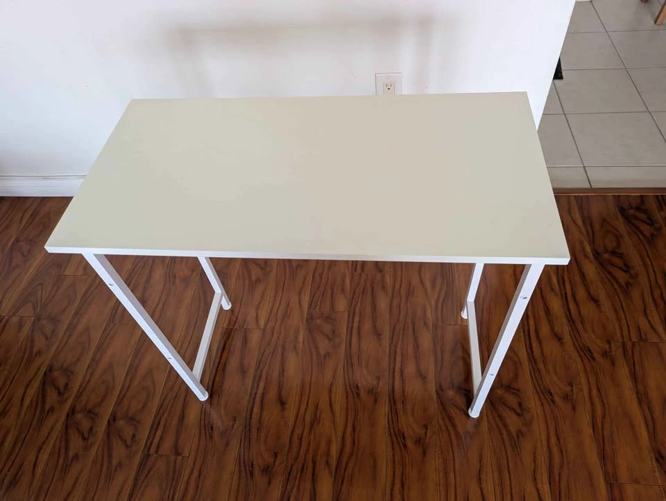 White Minimalist Metal Frame Desk - photo 4