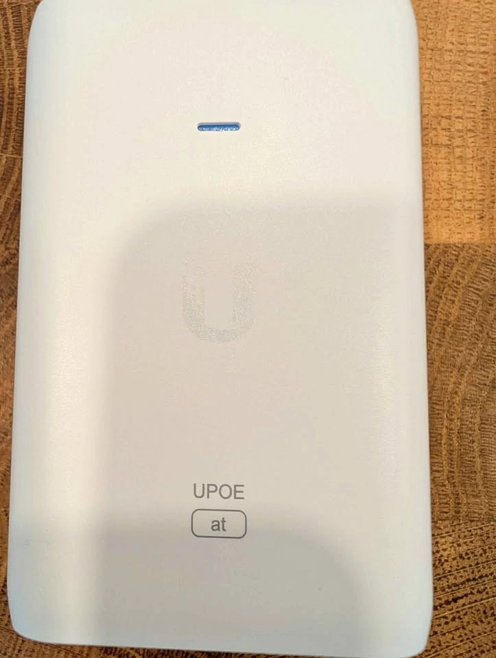 Ubiquiti UniFi 30W PoE+ Injector (U-POE-at)