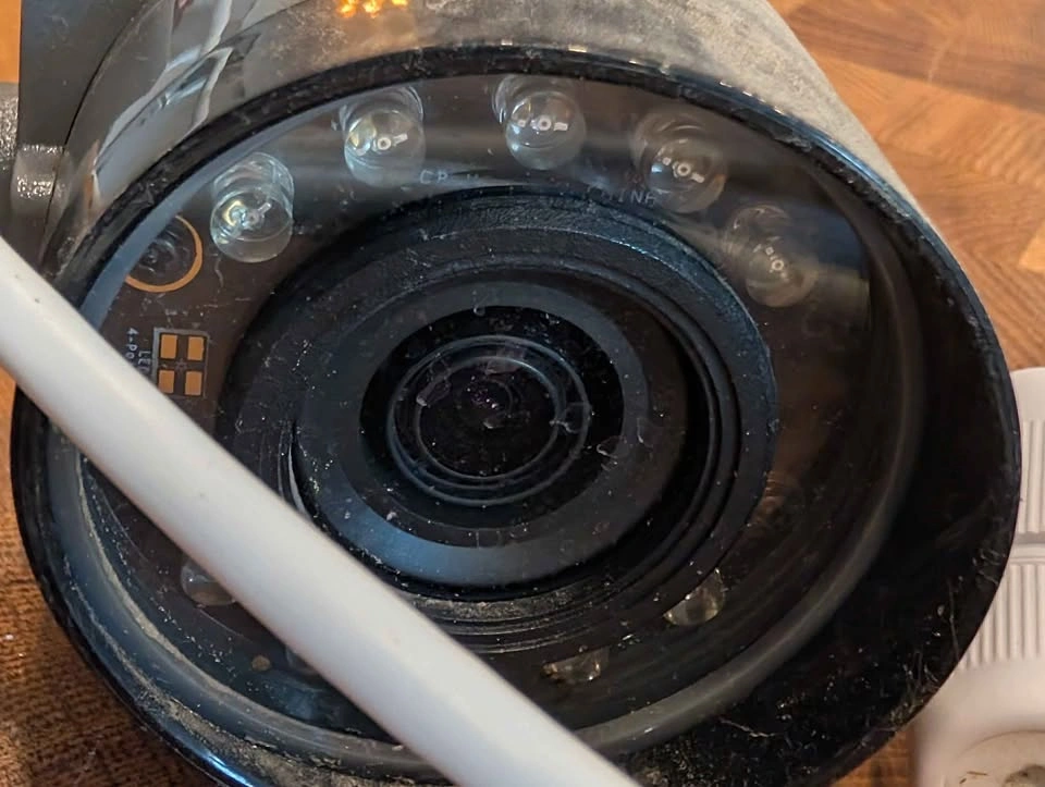 Vivint outdoor camera - photo 3