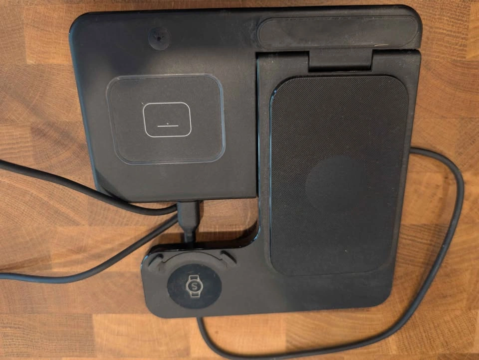 3 in 1 wireless charger - photo 3